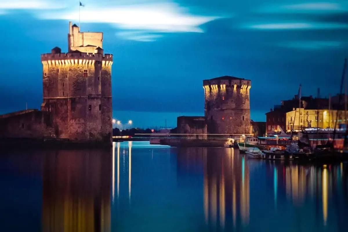 Appartement Proche Marche Au Coeur Du Centre + Wifi La Rochelle  Exterior photo
